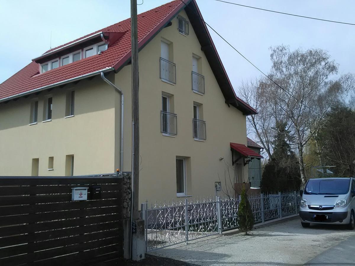 Active Vendeghaz Keszthely Hotell Exteriör bild